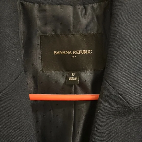 Banana Republic Navy Blazer with matching shorts - Picture 3 of 7